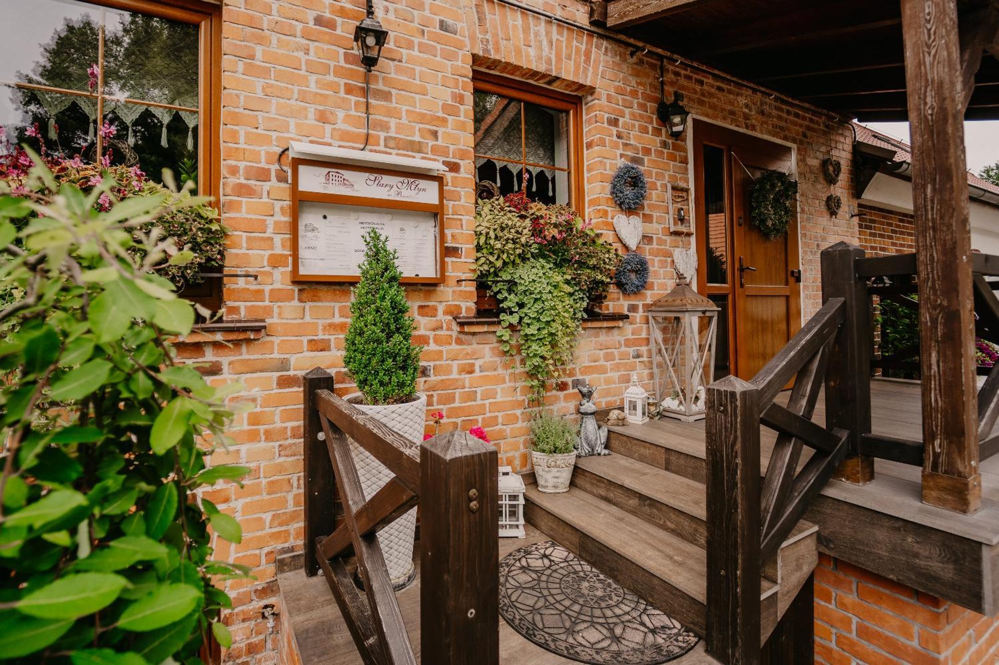 Stary Mlyn W Brzeznicy Villa Brzeznica  Exterior photo